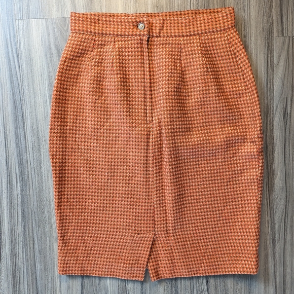 Vintage Orange Wool Skirt - 27in wide - Picture 5 of 5